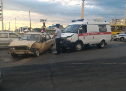 В Волгодонске водитель «шестерки» не пропустил «скорую» с тяжелобольным – очевидцы