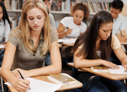 Волгодонским студенткам напомнили о необходимости чаще посещать гинеколога