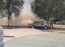 На проспекте Мира в Волгодонске загорелся ВАЗ