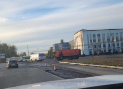 «Дорогу за «пятым» в сторону Парамонова ремонтируют, можно застрять в пробке!»:  предупреждает водителей горожанка
