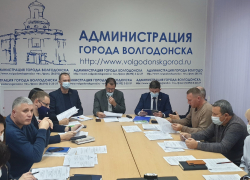 Кто будет исполнять обязанности главы: полномочия Виктора Мельникова прекращаются 20 декабря