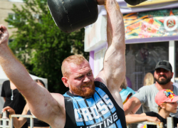 Один из самых сильных мужчин Волгодонска Иван «Викинг» за три недели завоевал три чемпионских титула 