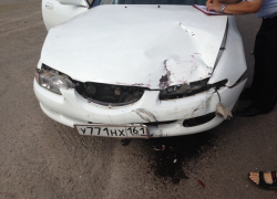 Утро в Волгодонске началось с двух ДТП на Жуковском шоссе - в одном из них пострадала женщина-водитель