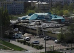 В Волгодонске на месте сгоревшего магазина «Гермес» вновь работает пожарный расчёт