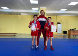 Волгодонцы отличились на областных соревнованиях по самбо