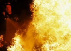 12 человек тушили пожар в одной из многоэтажек в Волгодонске