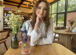 «Папа говорит, что я бриллиант, который еще не огранен»: участница «Мисс Блокнот» Алена Чувилова