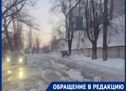 «Мы в ловушке!»: жители Волгодонска требуют от хлебозавода «Ванта» решить проблему с ледяным потопом