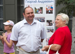 Встречался с жителями и проводил праздники в 2019 году депутат Георгий Ковалевский