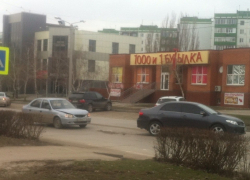   В Волгодонске на улице Черникова произошло ДТП с участием «Тойоты» и «Хендая»