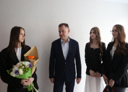 Накануне празднования Дня защиты детей 15 донских сирот были обеспечены новым жильем