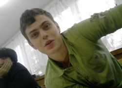 Пьяный водитель сбил Дмитрия Соколова. У него тяжелые переломы обеих ног. Мама просит о помощи