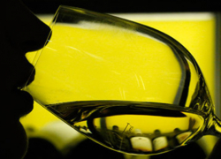 Рунет будоражит новость про волгодонца, который скончался после победы на соревнованиях по «литроболу» в магазине «Савелий»