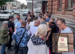 Жители Дона и Кубани передали обращение к Владимиру Путину с жалобой на таможню по делу утиль-сбора с автомобилей из Армении