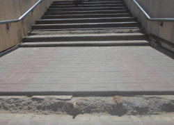 В Волгодонске подземный переход на Строителей приходит в негодность, а власти ничего не делают - читатель Блокнота