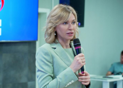 Форпост на востоке Дона: Екатерина Стенякина провела откровенный разговор с партактивом Волгодонска