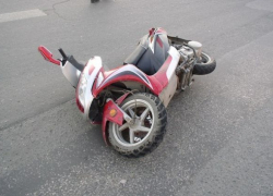 В ДТП в Мартыновском районе пострадала 14-летняя пассажирка скутера