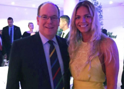 Юлия Ефимова триумфально выступила в Монако и получила награду из рук князя