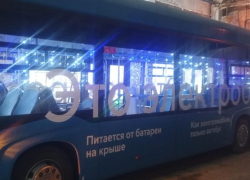 Общественный транспорт Волгодонска начали украшать к Новому году