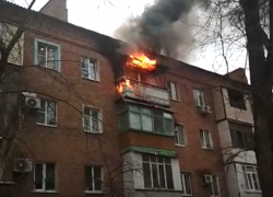 Пожар в жилом доме на Ленина в Волгодонске попал на видео 