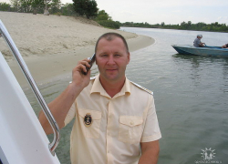 В Волгодонске 24-летний работник Цимлянского кладбища пытался изнасиловать несовершеннолетнюю, но был остановлен сотрудником МЧС