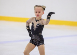 7-летняя уроженка Волгодонска Олеся Агафонова мечтает стать олимпийской чемпионкой по фигурному катанию 