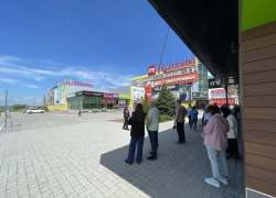 Единственный в Волгодонске ТРЦ эвакуировали после сообщения о заложенной бомбе 