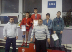 Волгодонские самбисты привезли золото и бронзу с первенства области