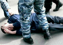 До потери слуха полицейские избили 25-летнего парня из Морозовска