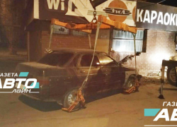 40-летний волгодонец въехал в стену бывшего караоке-клуба на Морской 