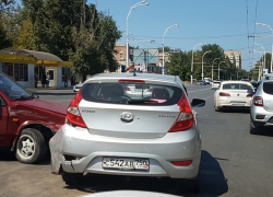 ДТП на вокзале. Водитель Hyundai  не уступил дорогу " восьмерке" 