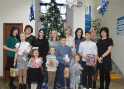 Налоговая инспекция приняла участие во Всероссийских акциях «Новый год в каждый дом» и «Елка желаний»