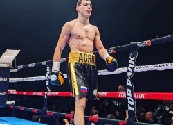 Волгодонец Харитон Агрба нокаутировал боксера из Кубы и продолжил беспроигрышную серию
