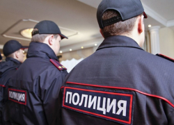 Волгодонец средь бела дня ограбил 64-летнюю пенсионерку 