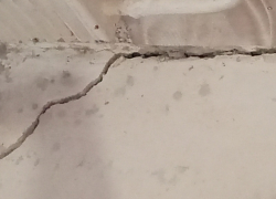 Капремонт дома с огромными трещинами в Цимлянске будут делать к середине 21 века