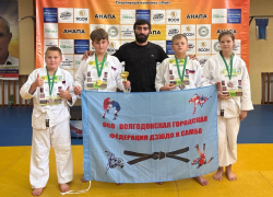 Дзюдоисты и самбисты из Волгодонска одержали победы на турнирах в Анапе и Чалтыре