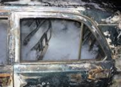 В Волгодонске хулиганы сожгли старенькую «пятерку»