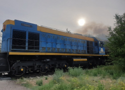Сотни тонн угля, застрявшие в Волгодонске, уже неделю загораются на железнодорожной станции