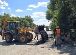 «Жители ждали этого обновления годами»: глава города Дмитрий Вельможко рассказал, как идет ремонт тротуара на улице Железнодорожной в Красном Яру
