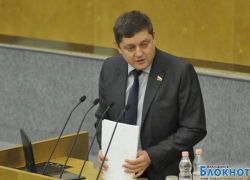 В Ростовской области сокращают электрички на 50%, а топ-менеджеры РЖД получают по 5,5 млн руб. в мес