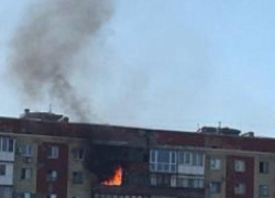 У волгодонца предпенсионного возраста обгорела рука при пожаре в многоквартирном доме на улице Морской