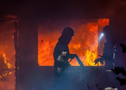 Возгорание одного из торговых ларьков произошло в Волгодонске