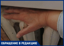 «УК «Феникс» нас игнорирует, а мы замерзаем!»: пенсионерка возмущена ледяными батареями в квартире