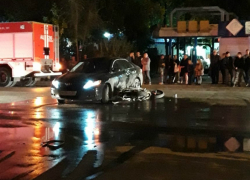 Мотоциклист влетел в «Тойоту» возле «Метелицы» в Волгодонске