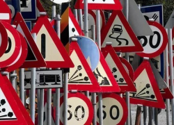 Волгодонск нашел 2 миллиона рублей на дополнительные дорожные знаки