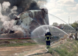 35 пожарных пытаются потушить пожар в районе ТЭЦ-2