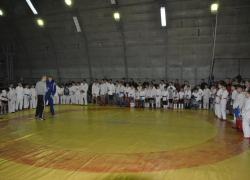 В соревнованиях по рукопашному бою и боевому самбо в Волгодонске приняли участие более 150 спортсменов