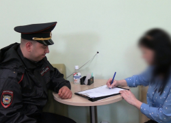 Полицейские в Волгодонске в тандеме с сотрудниками банков спасают граждан от переводов денег мошенникам