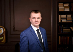 Главный стоматолог Волгодонска Роман Череповский в 2020 году заработал 1 миллион 729 тысяч рублей