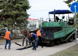 15 000 квадратных метров дорожного полотна отремонтировали в Волгодонске с начала года